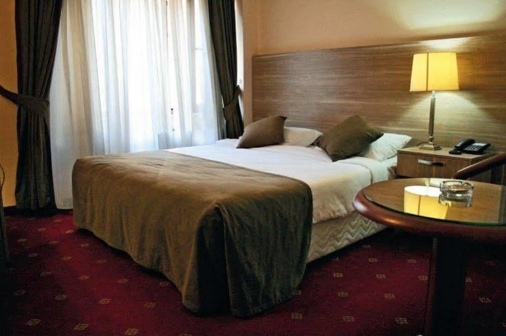 Hotel Buyuk Sahinler Stambuł Zewnętrze zdjęcie